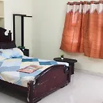 Subam House - Near Girivalam Path
