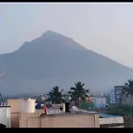 Subam House - Near Girivalam Path