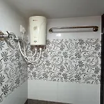 Om Arunachalam Home Stay