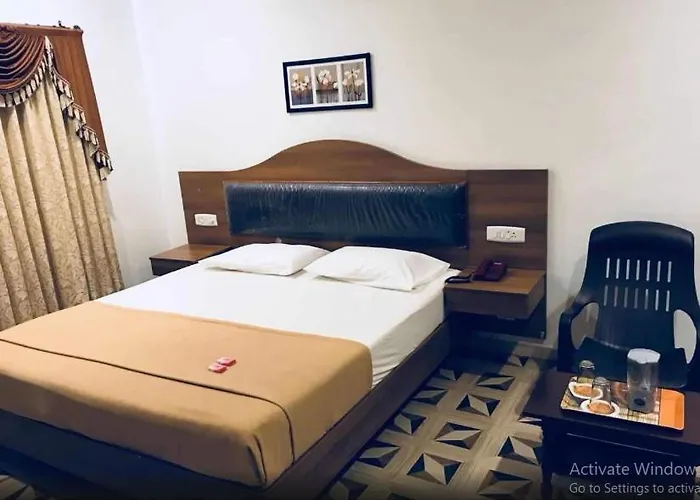 Sai Vignesh Rooms And Lodge