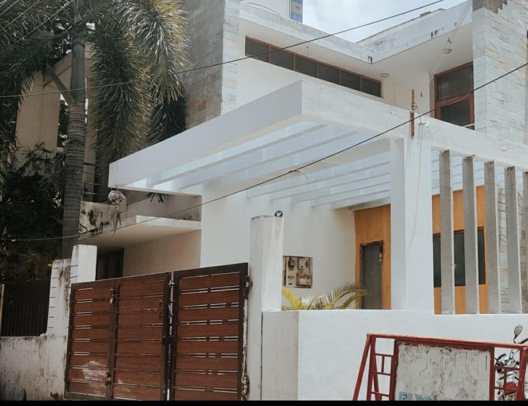 Lotus Studio Guest house Tiruvannamalai