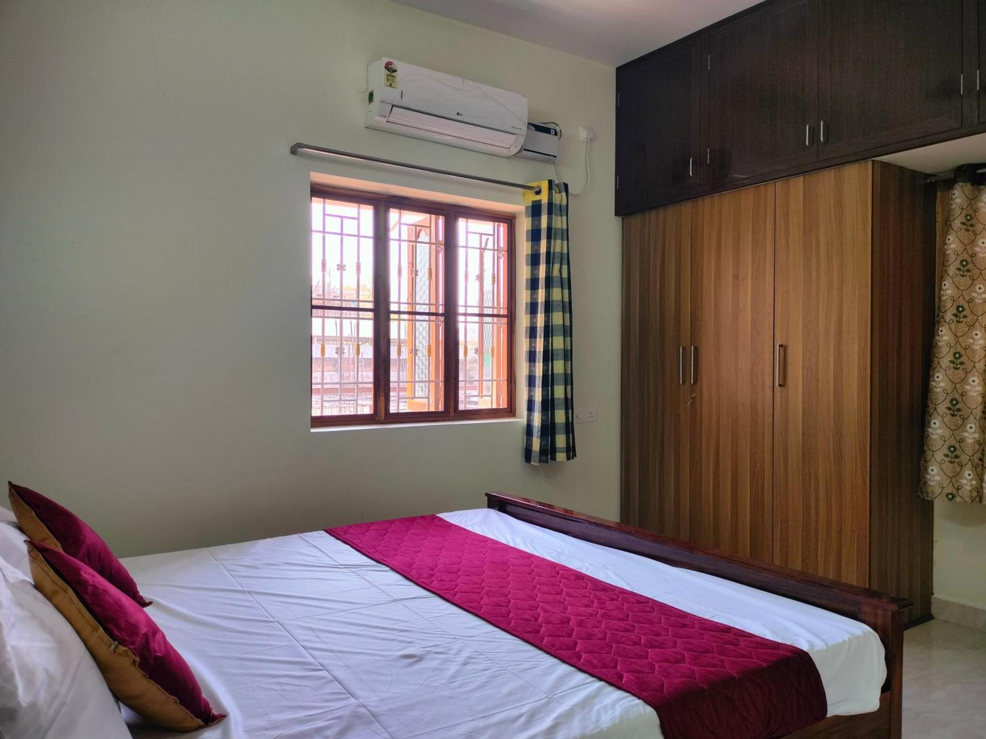 Athma Aruna Stayinn Tiurvannamalai * Tiruvannamalai