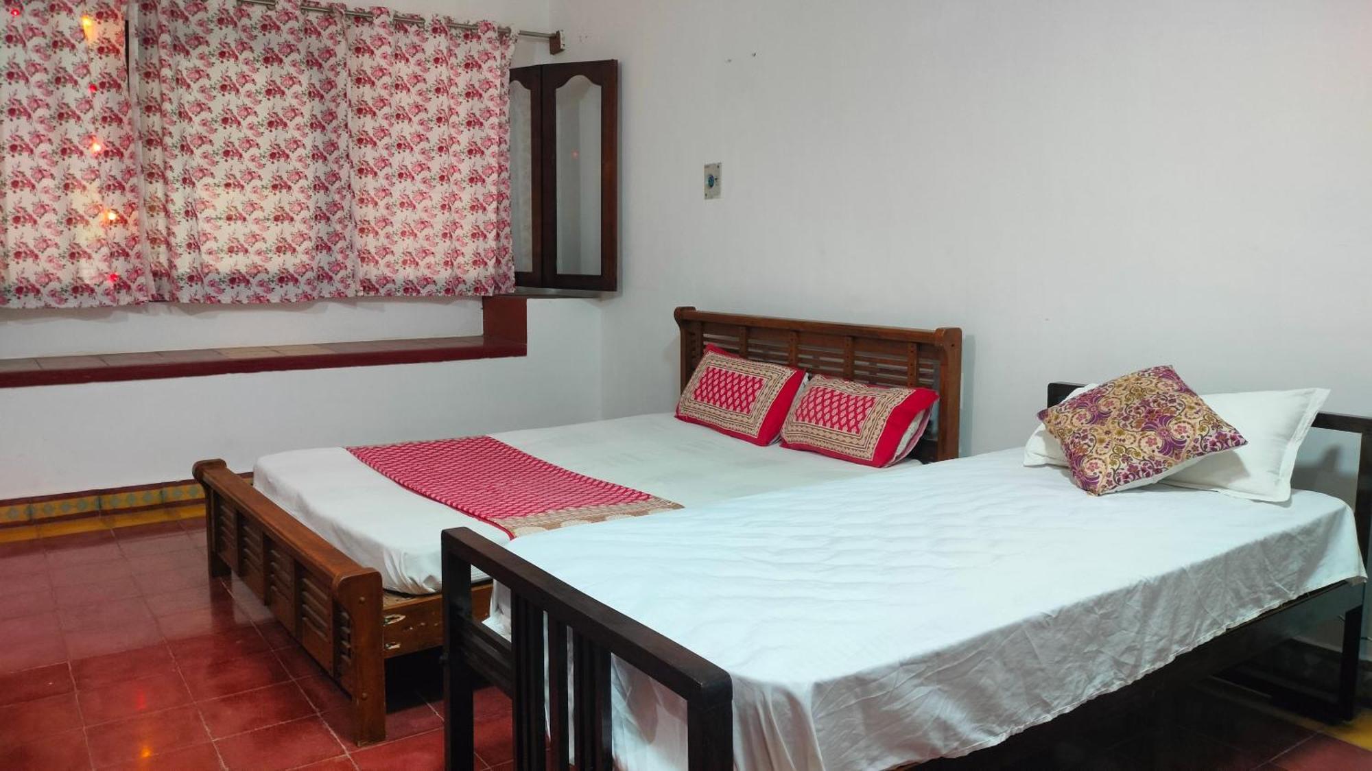 Athma Aruna Stayinn Tiurvannamalai Tiruvannamalai
