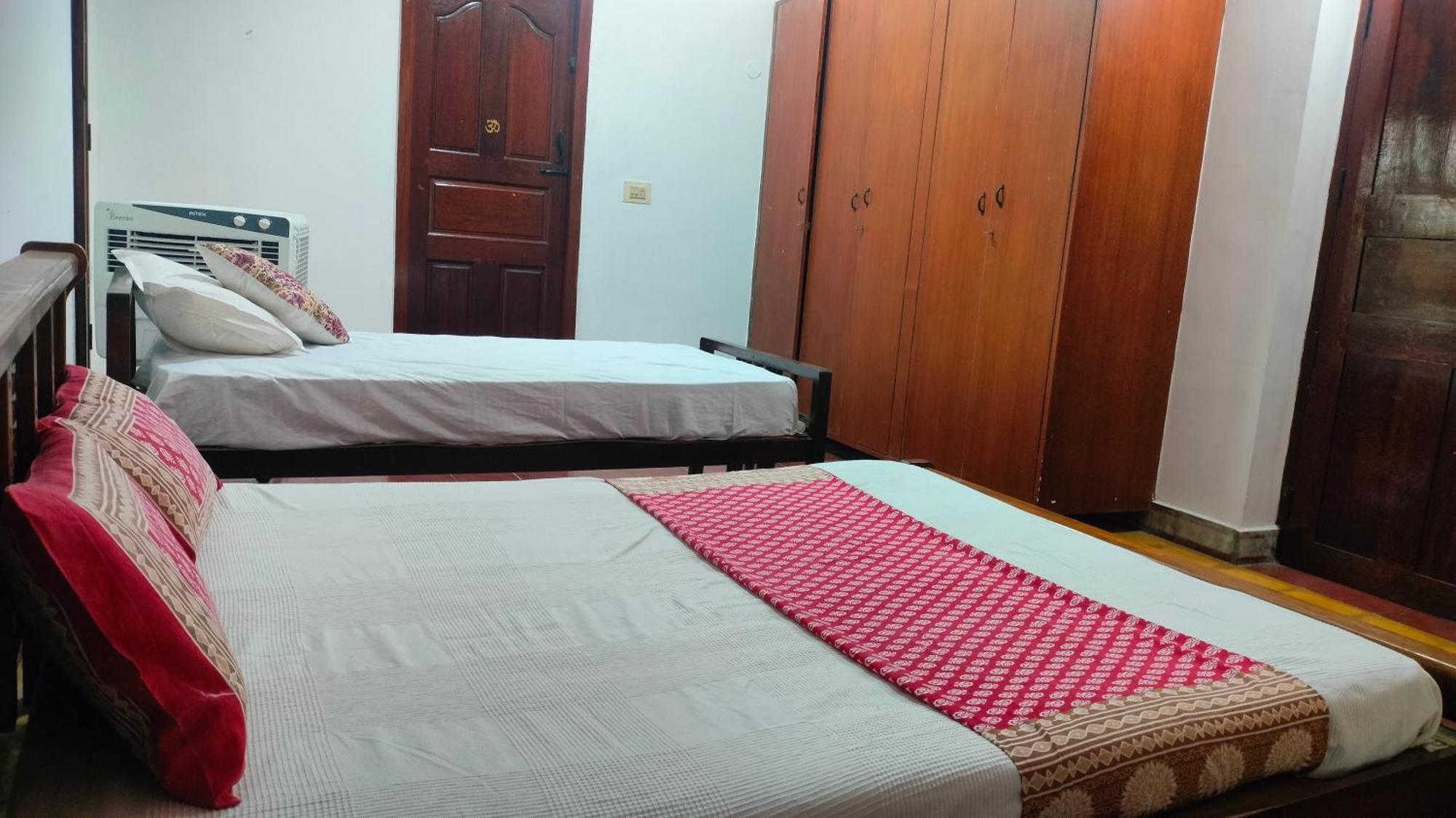 Athma Aruna Stayinn Tiurvannamalai Tiruvannamalai