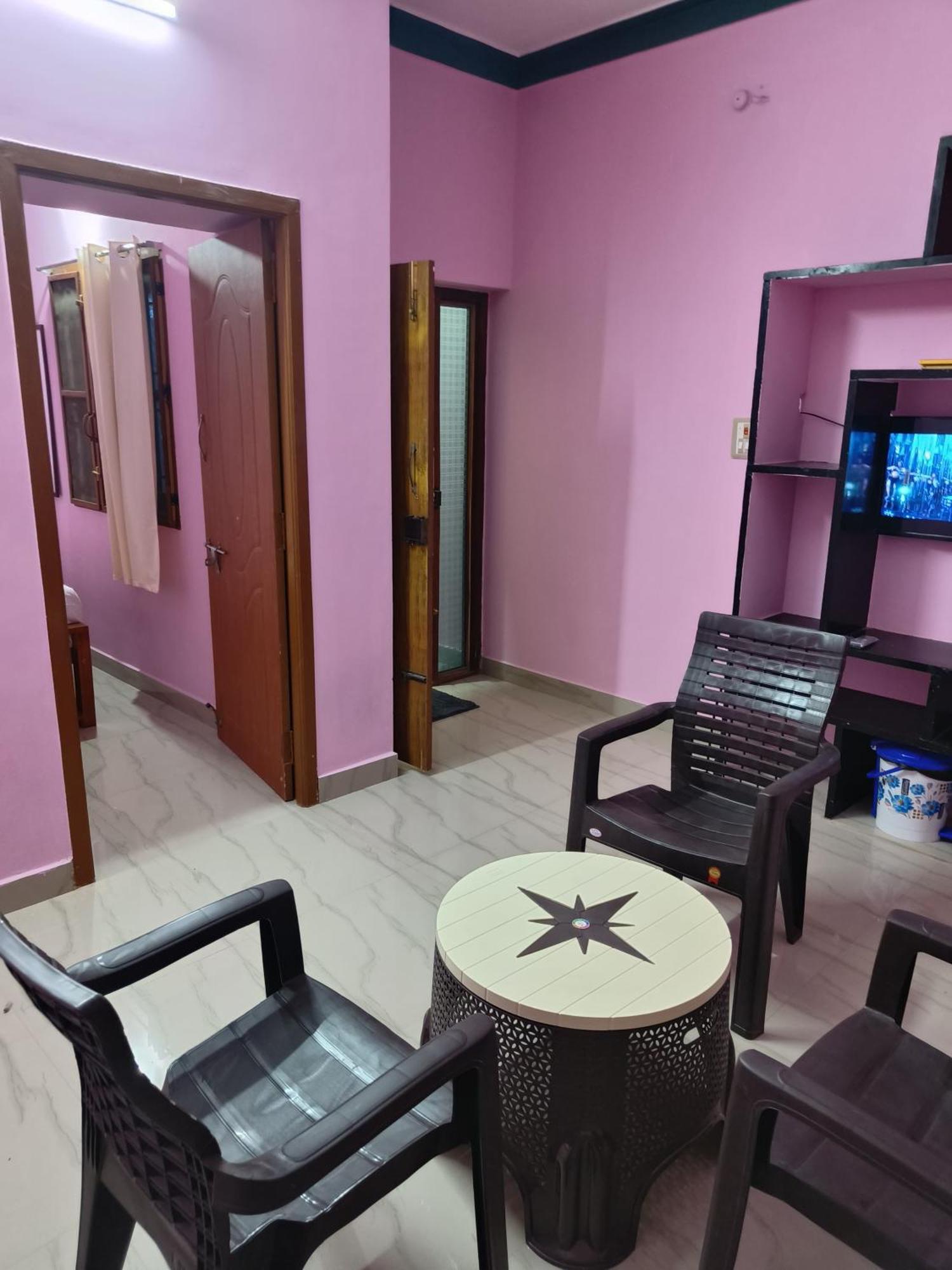 Sri Arunai & Homestay