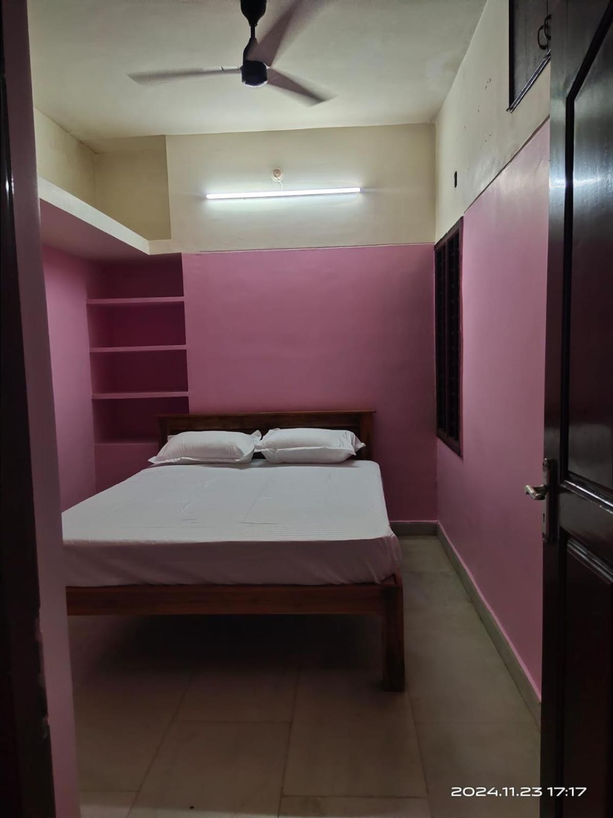 Lakshmihomestay * Tiruvannamalai