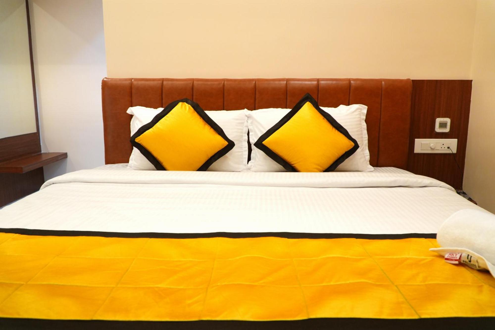 Uj Pallazzio - Business Class Luxury Hotel Tiruvannamalai