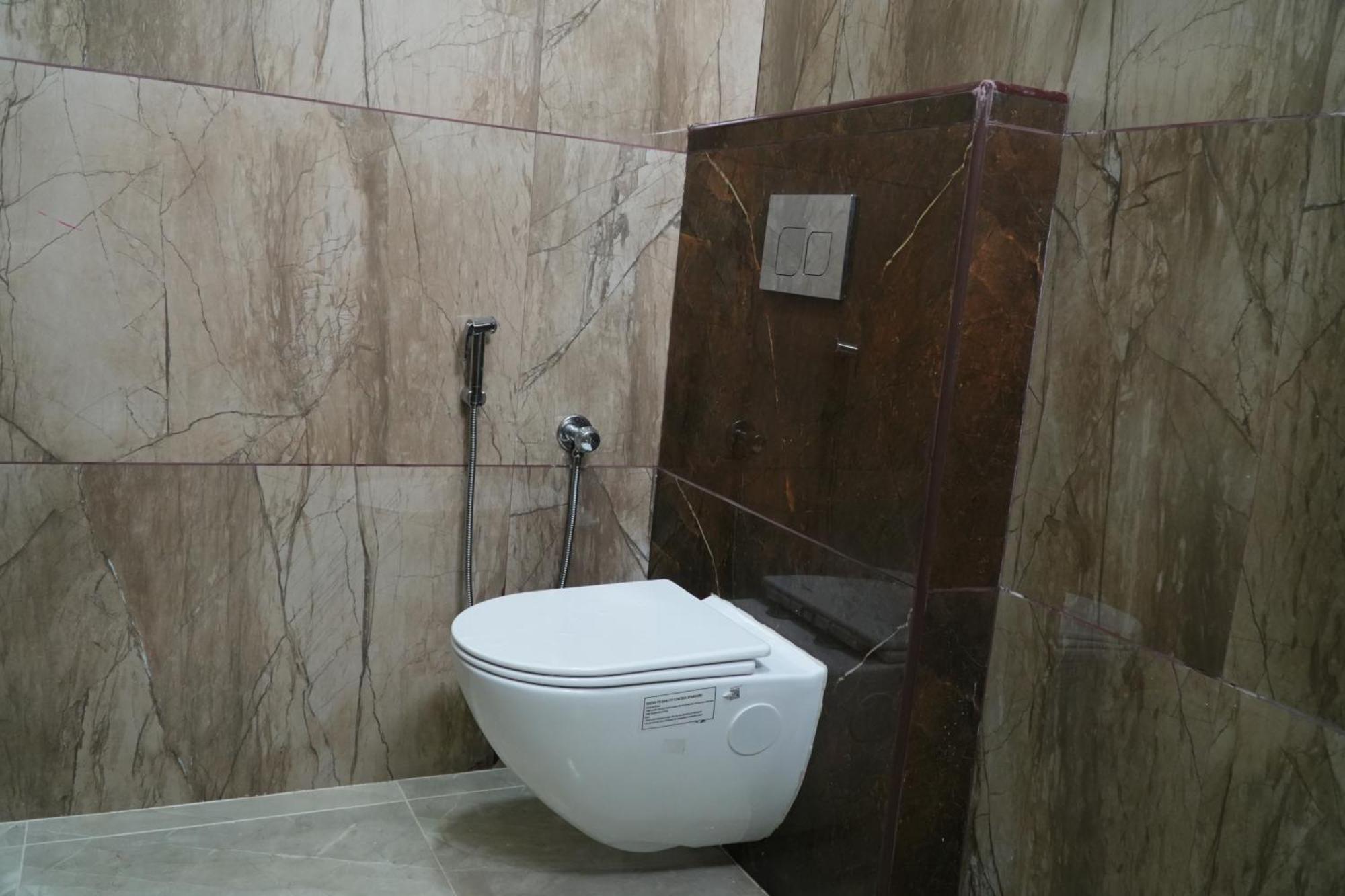 Uj Pallazzio - Business Class Luxury Hotel Tiruvannamalai