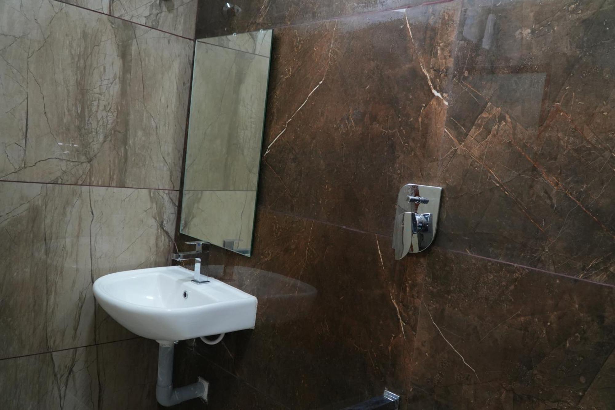 Uj Pallazzio - Business Class Luxury Hotel 4*