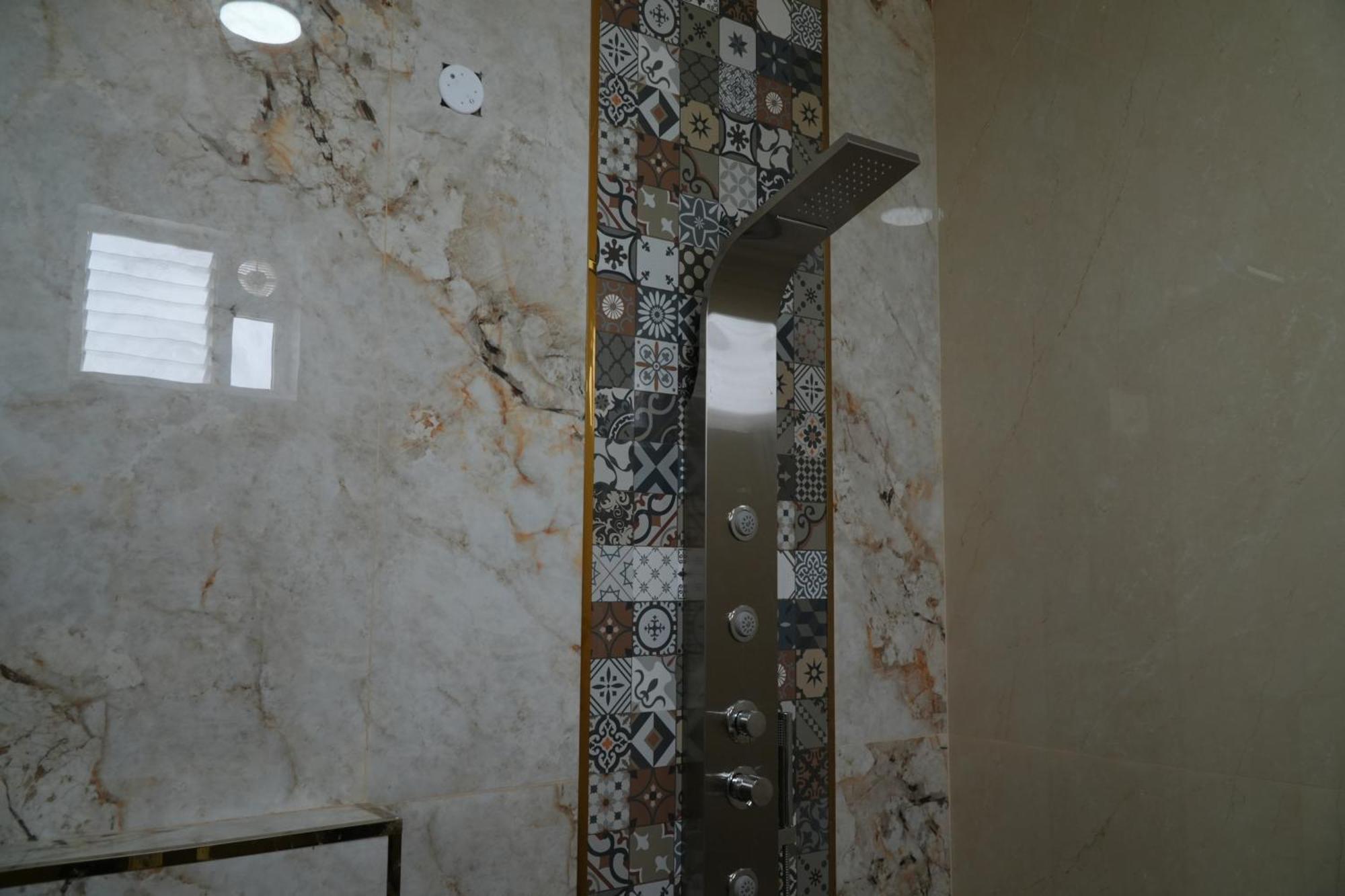 Hotel Uj Pallazzio - Business Class Luxury Tiruvannamalai
