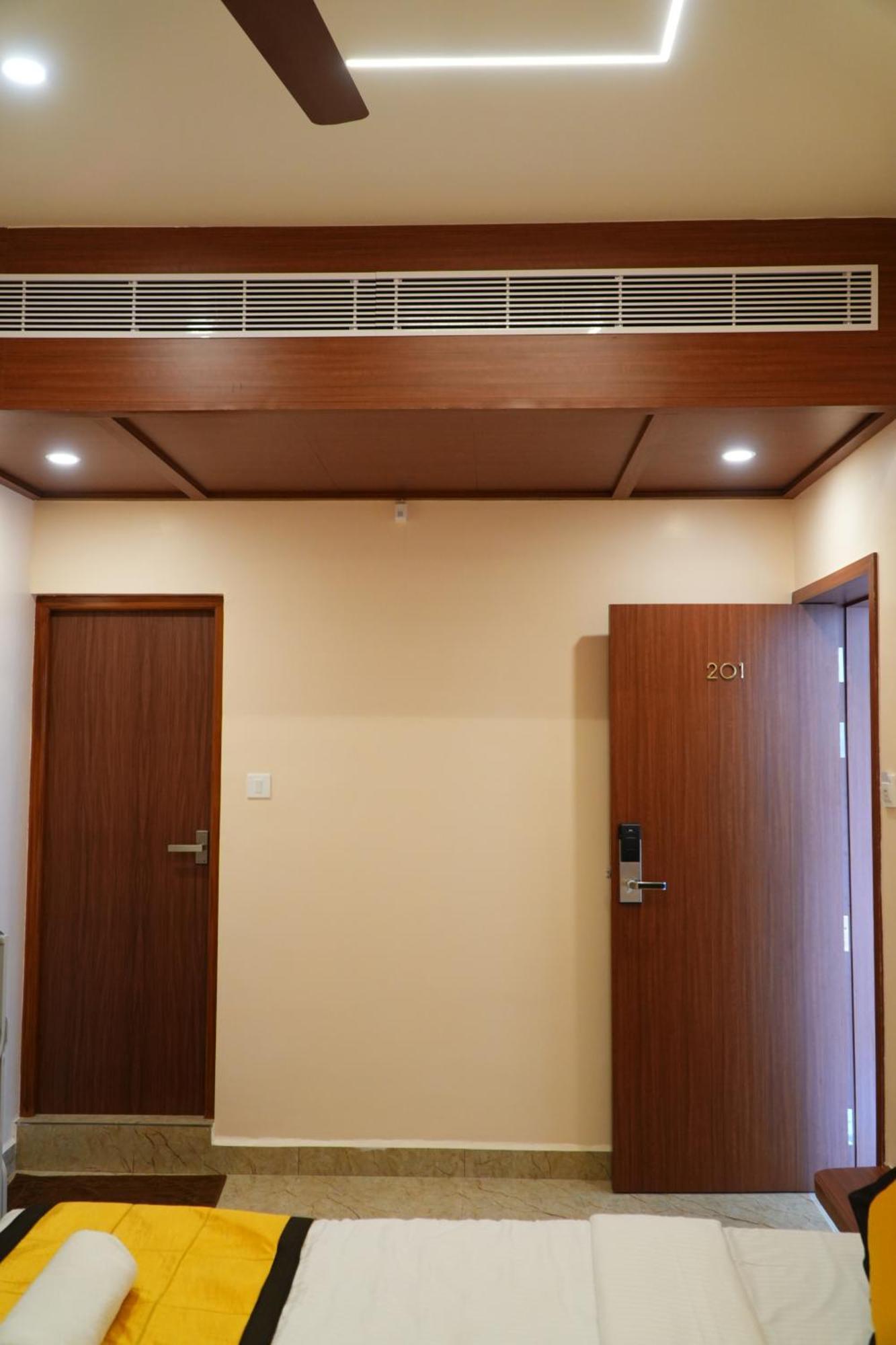 Hotel Uj Pallazzio - Business Class Luxury
