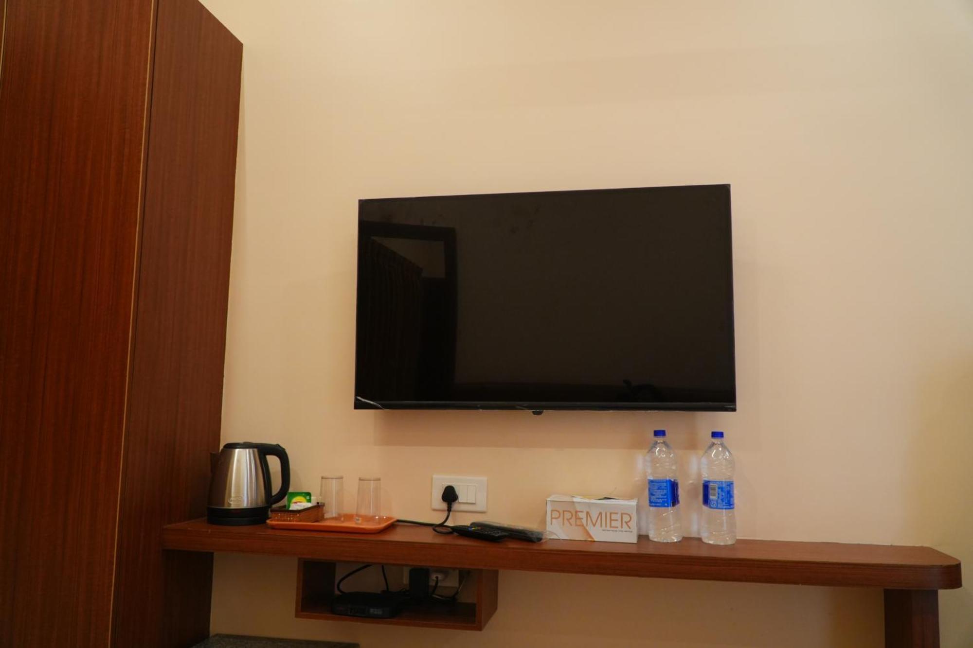 Uj Pallazzio - Business Class Luxury Tiruvannamalai