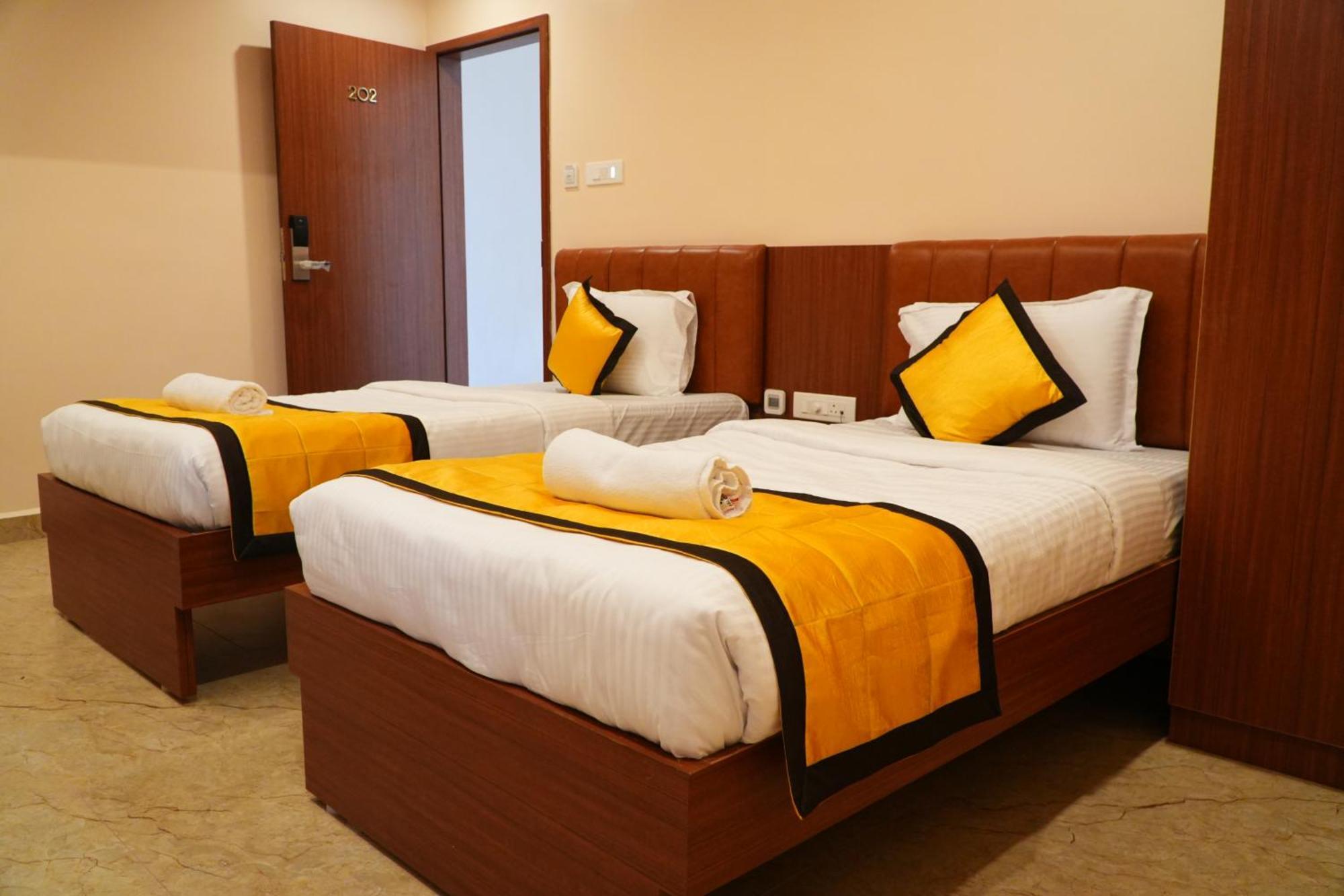 Uj Pallazzio - Business Class Luxury Hotel 4*