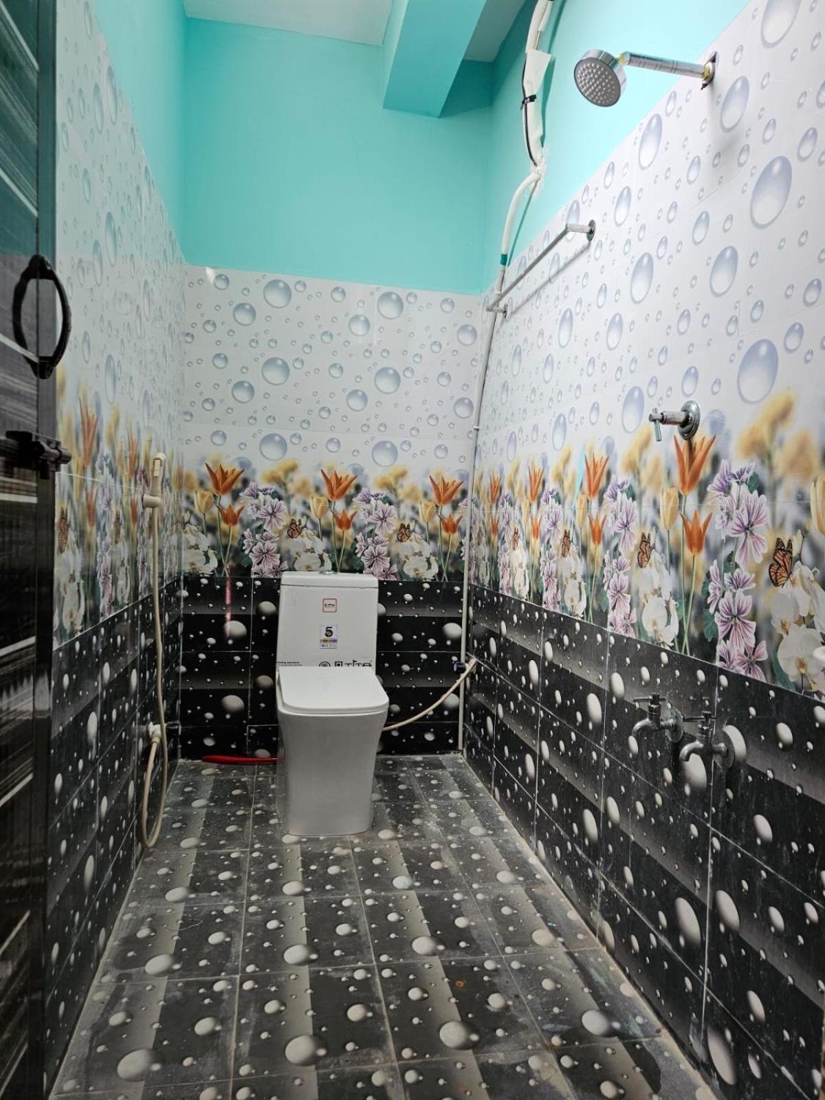 Guest house Deepajothi *