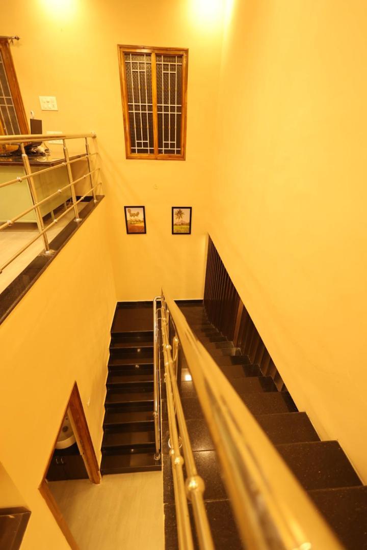 Dwaraka Agaram Lodge *