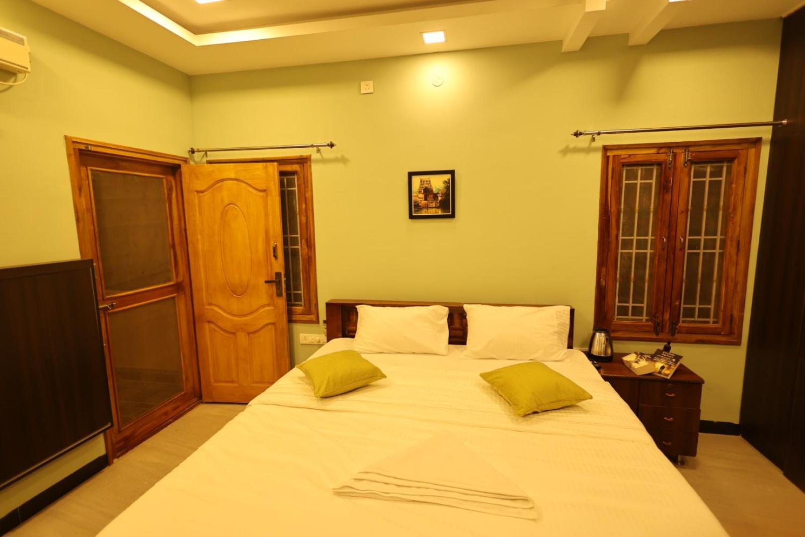 Lodge Dwaraka Agaram