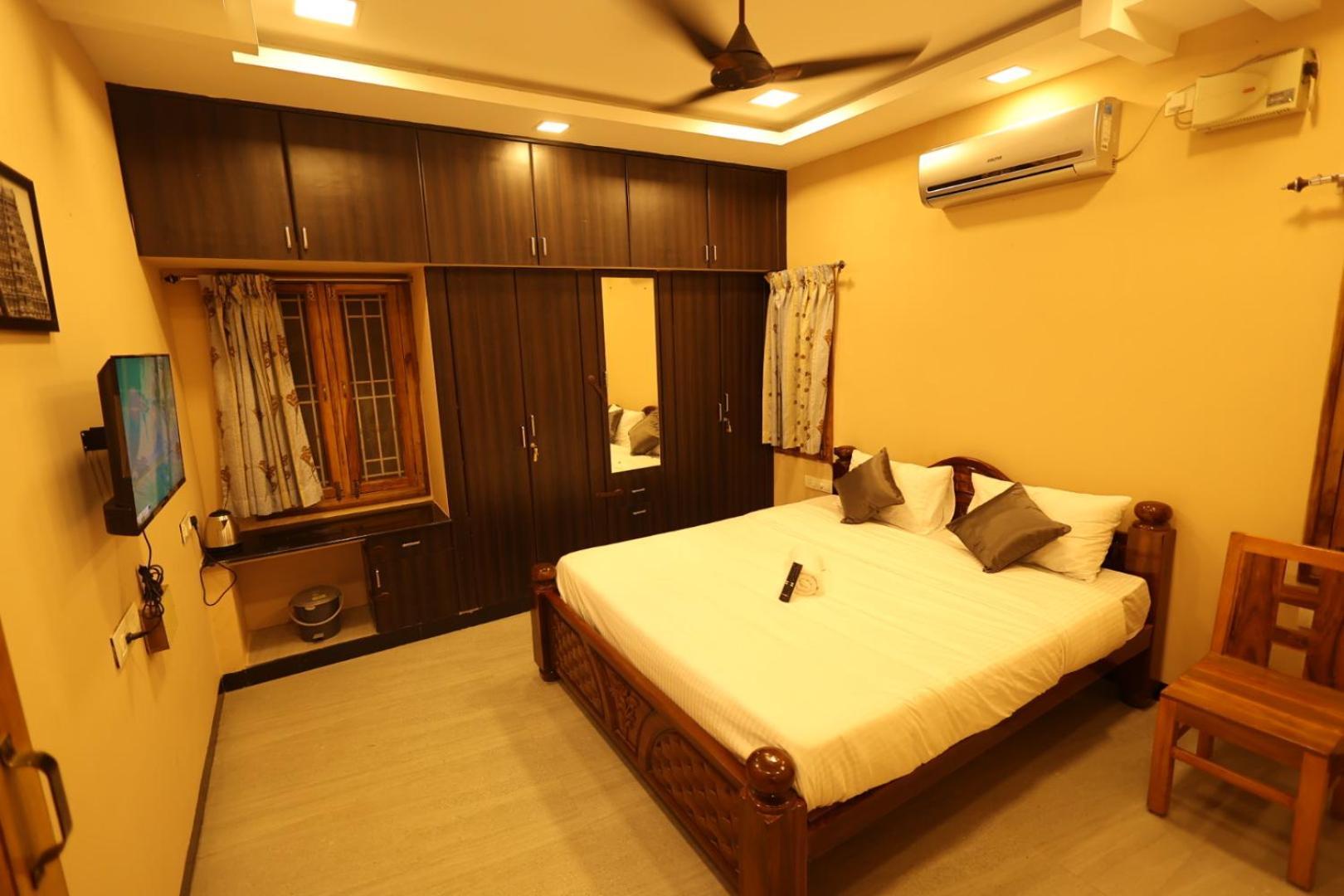 Dwaraka Agaram Lodge