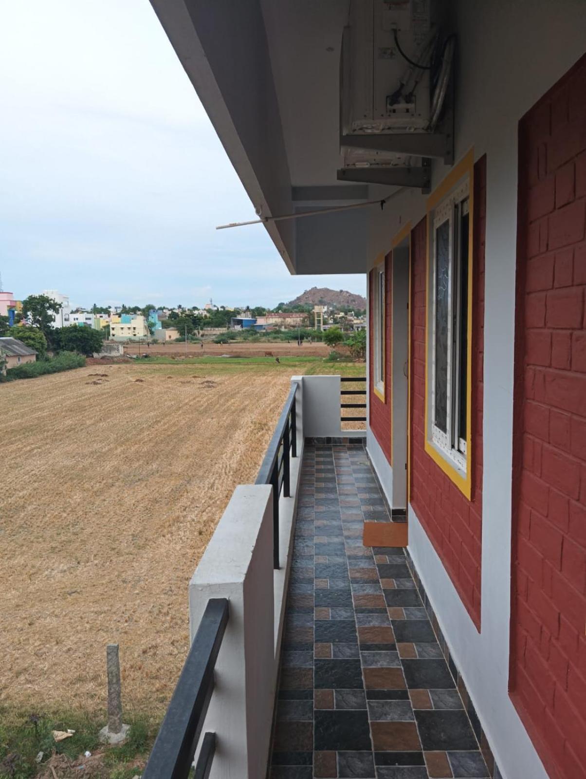 Apartment Ramna Staiyng Tiruvannamalai