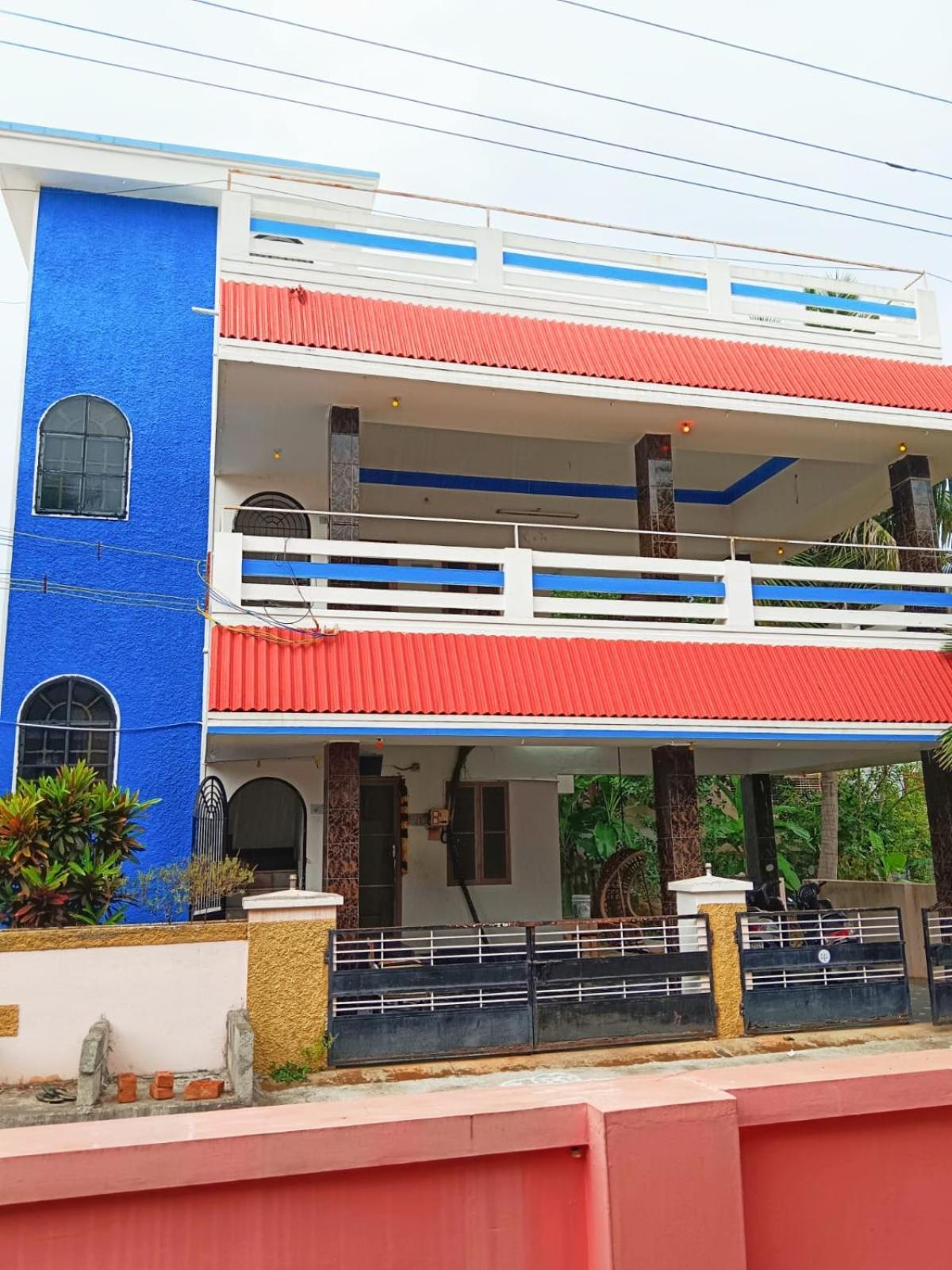 Homestay Sidharth Homes *