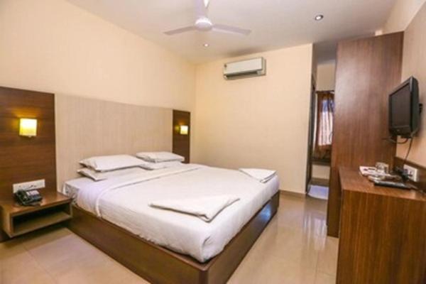 Guest house Sai Vignesh And *