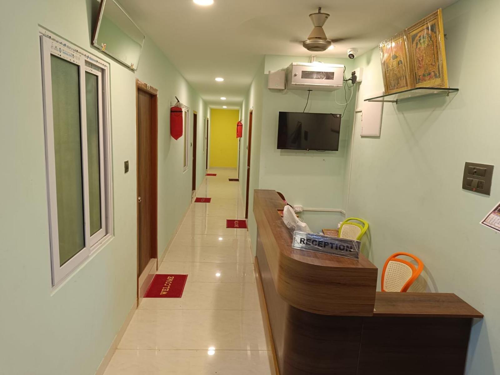 Sathya Residency Thandarampet Lodge