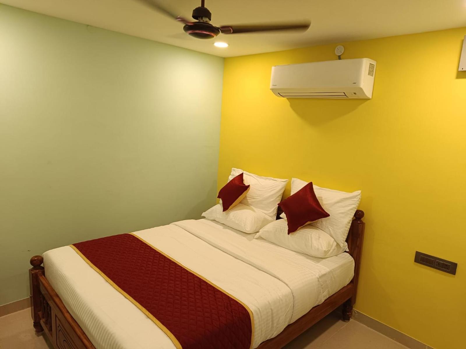 Sathya Residency Thandarampet Lodge *