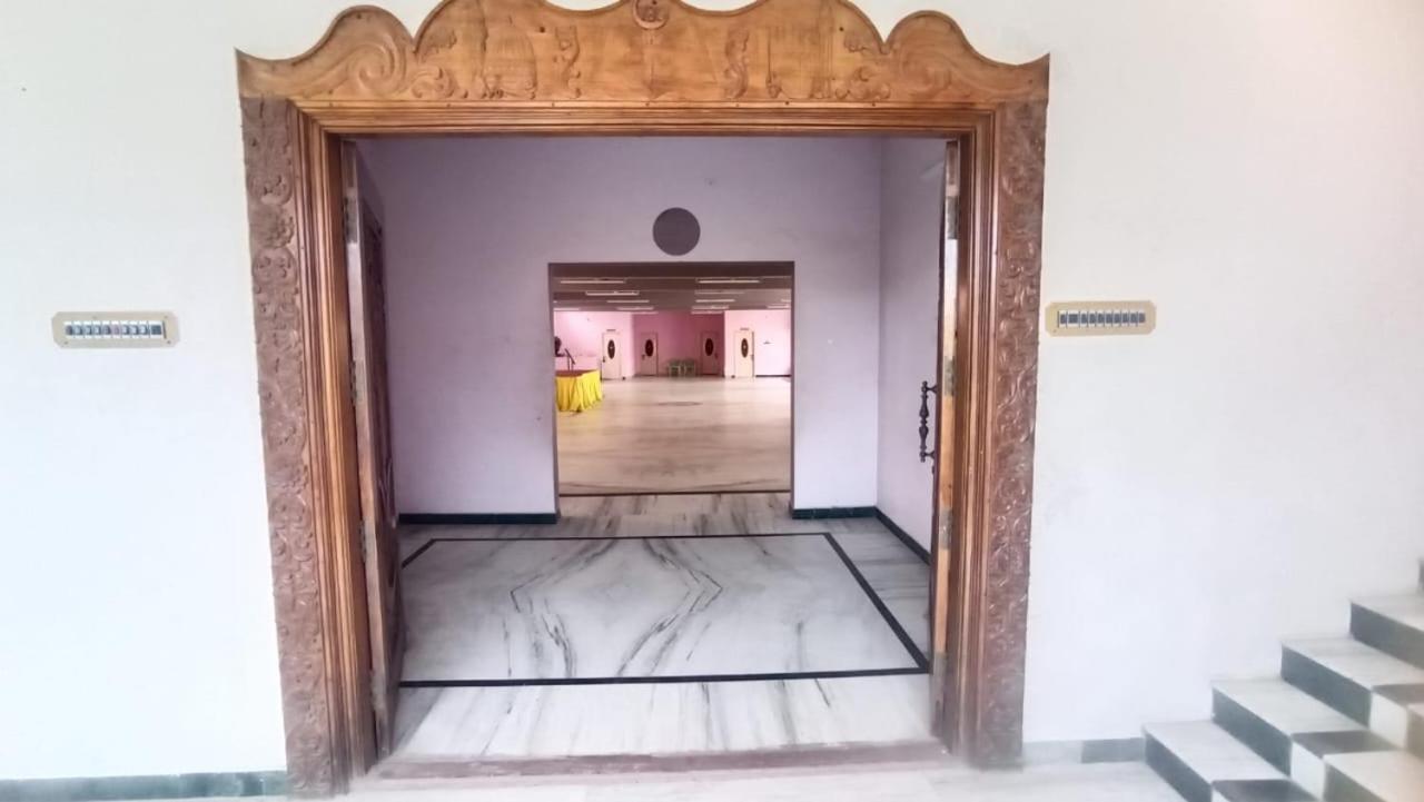 Sri Lakshmi Narayanan Residency * Tiruvannamalai