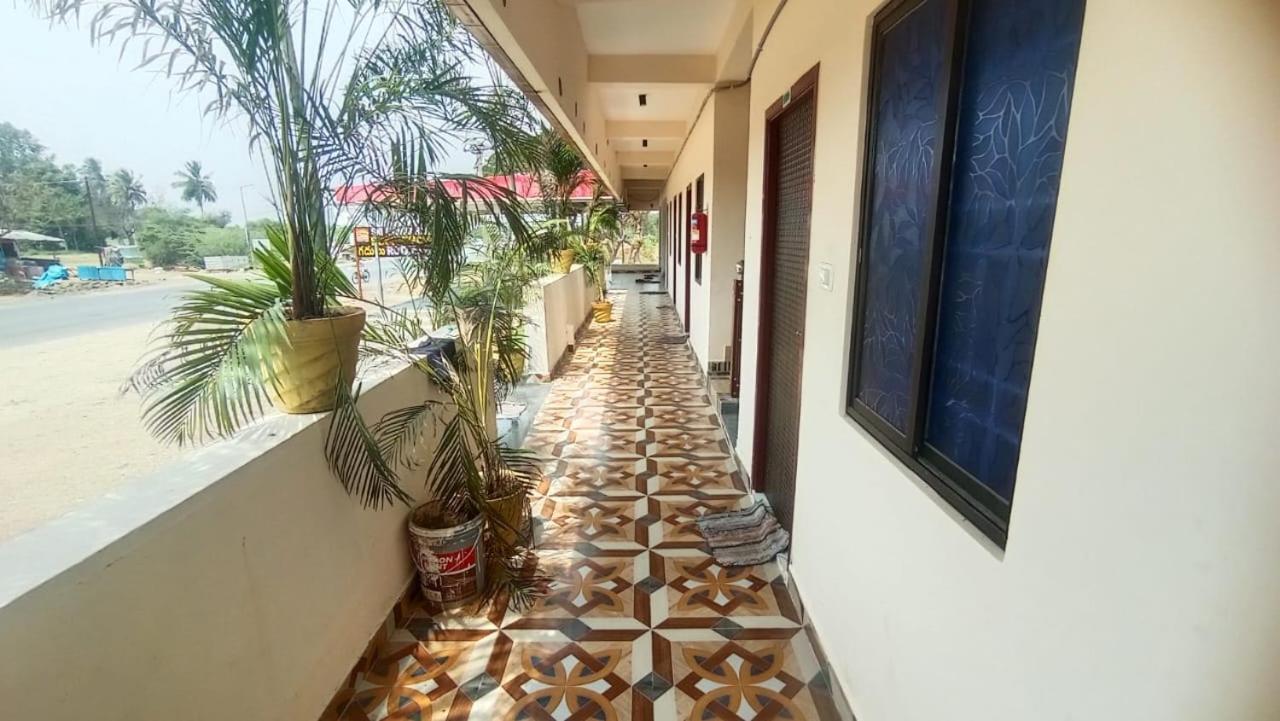 Sri Arunachalam Residency Tvm Lodge
