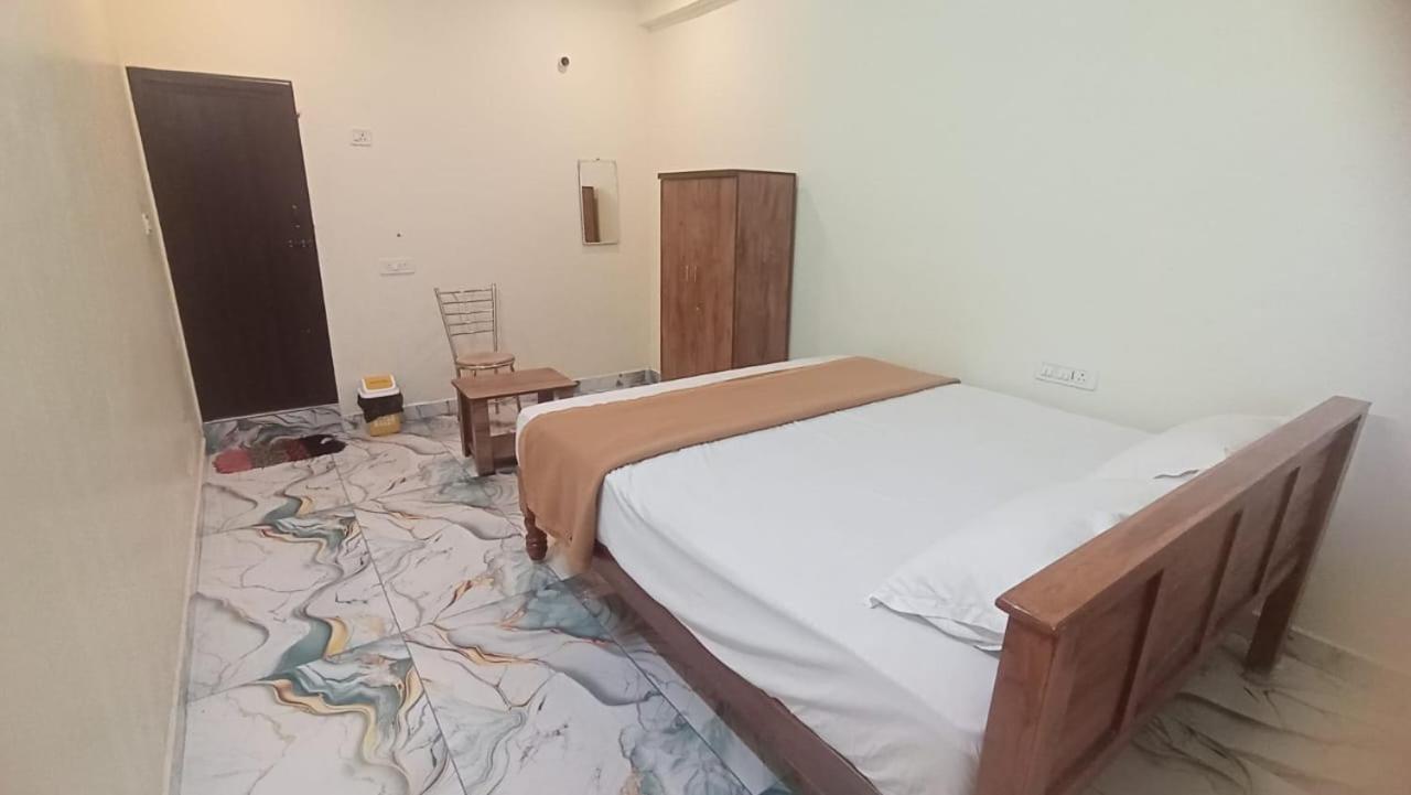 Lodge Sri Arunachalam Residency Tvm Tiruvannamalai