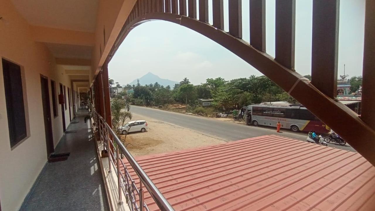 Lodge Sri Arunachalam Residency Tvm *