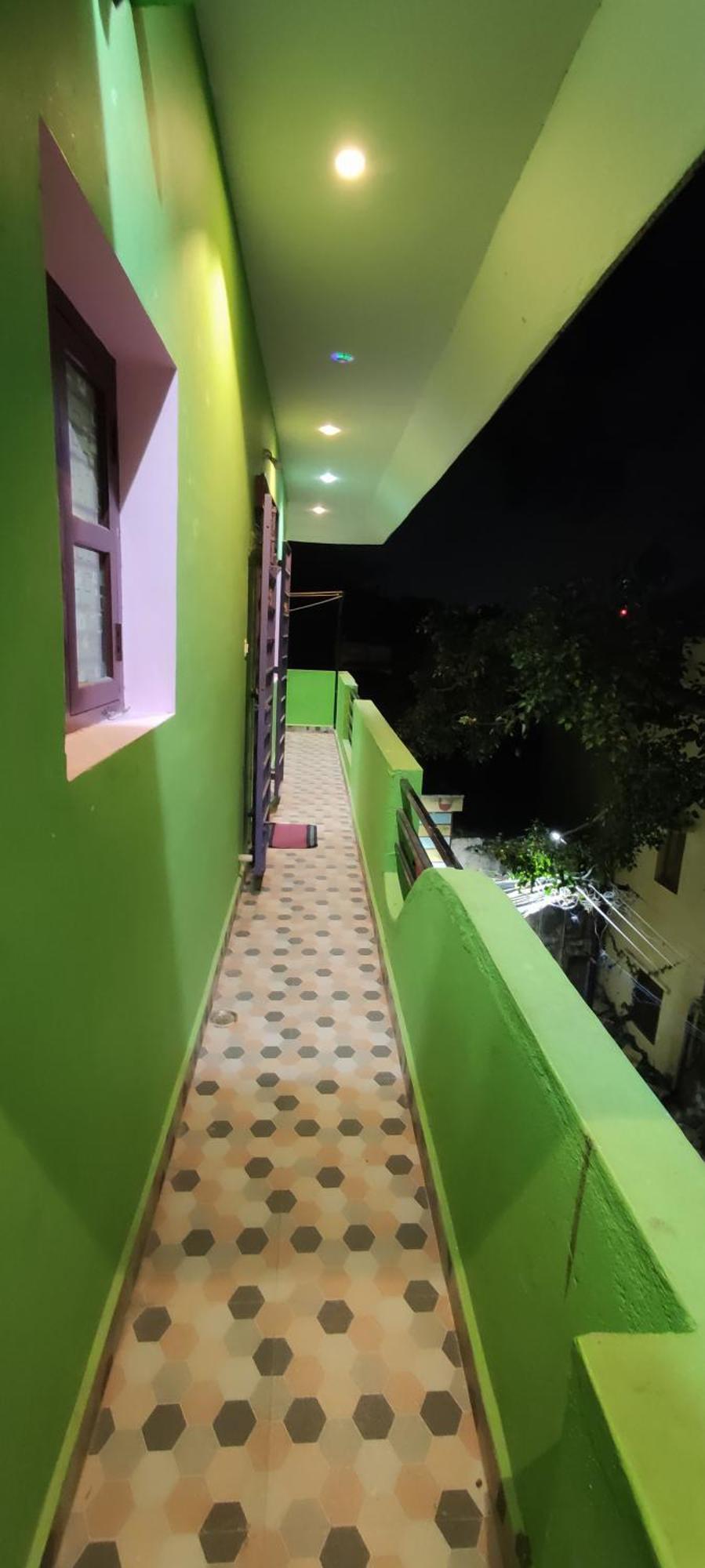 Sree Akshayam 2 Bhk Apartment *