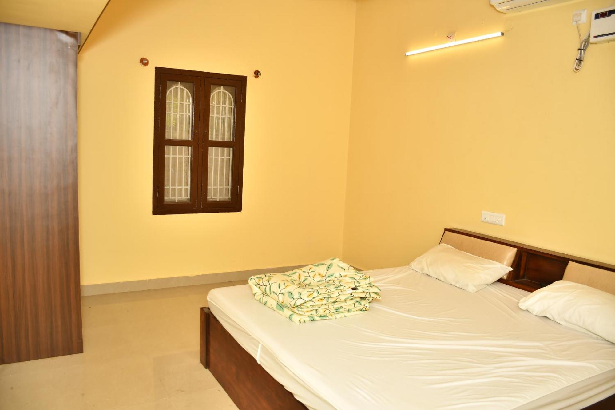 Mithras Mount View By Arudra Nivas Holiday home Tiruvannamalai