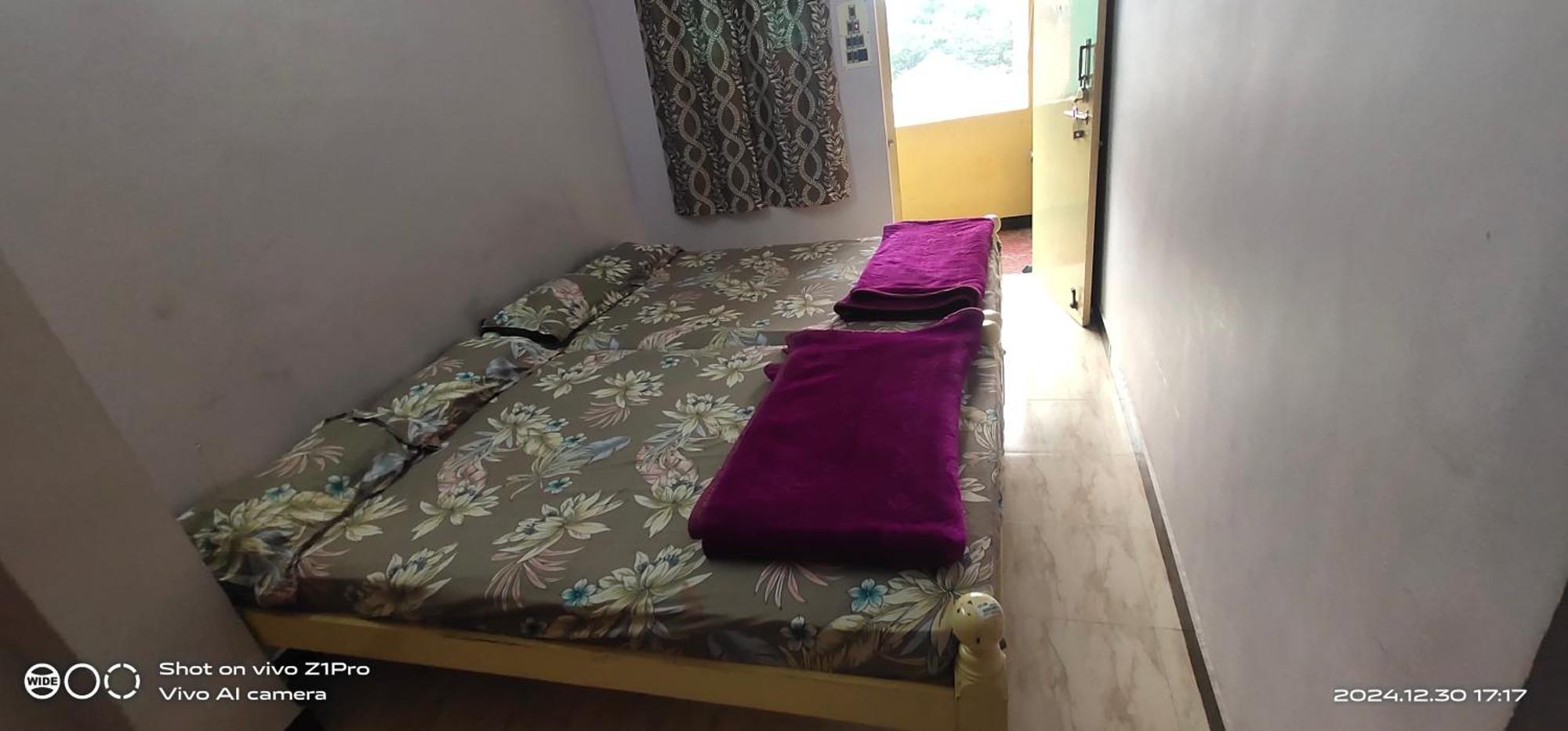 Lodge Shree Chendur Residency Ac *