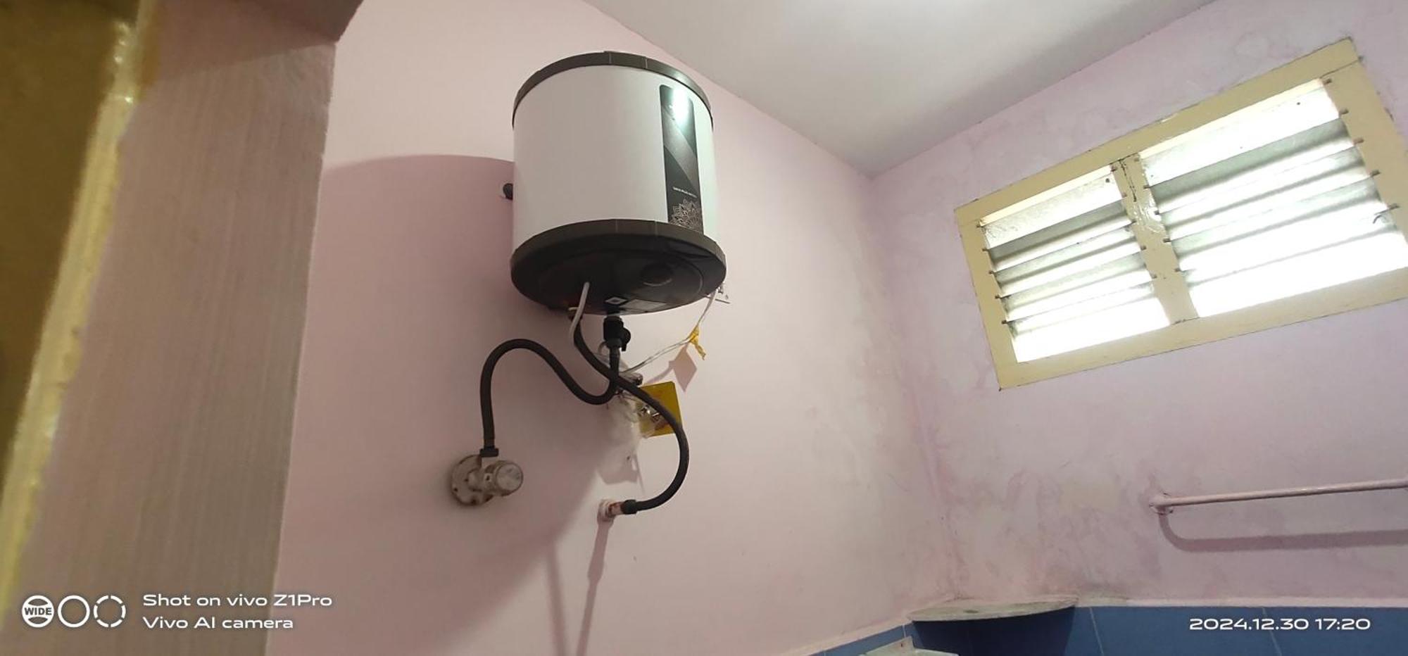 Lodge Shree Chendur Residency Ac