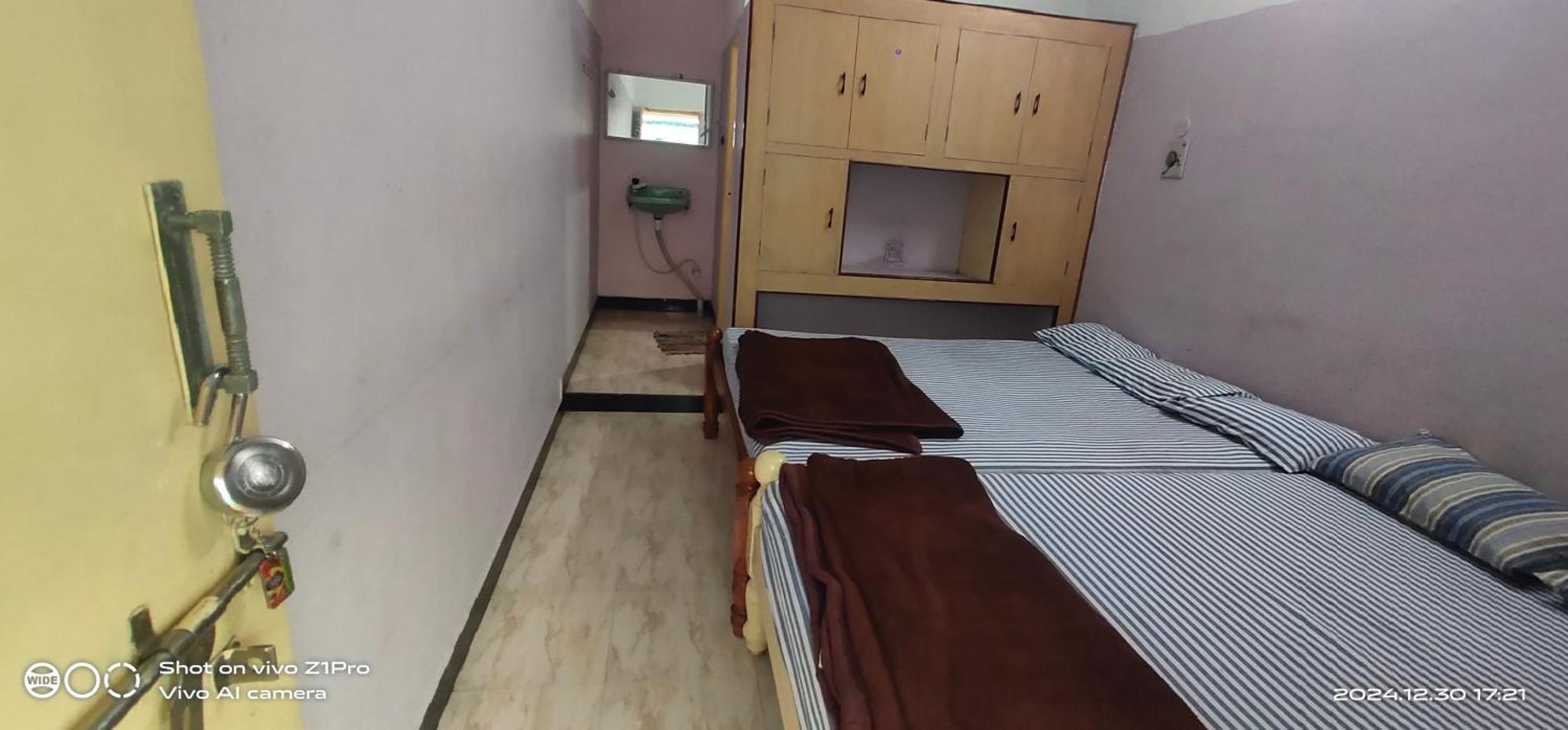 Shree Chendur Residency Ac *