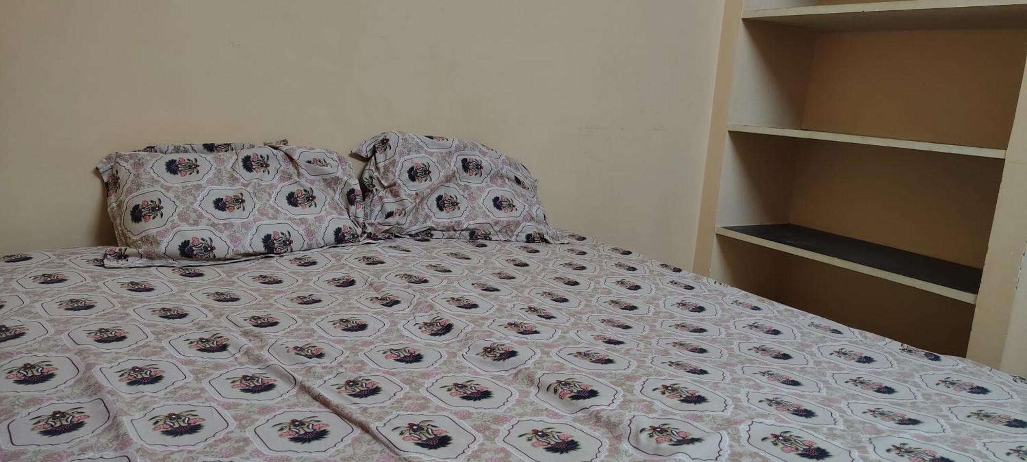 Apartment Moovendhar Illam *