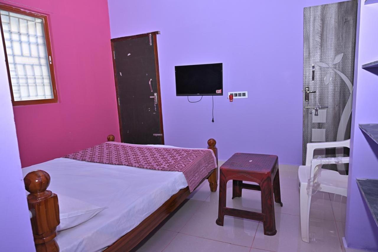 Homestay Kavitha Family Tvm *