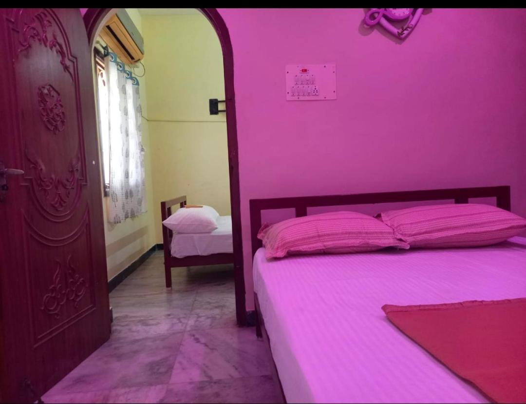 Hotel Thirumathi Residency