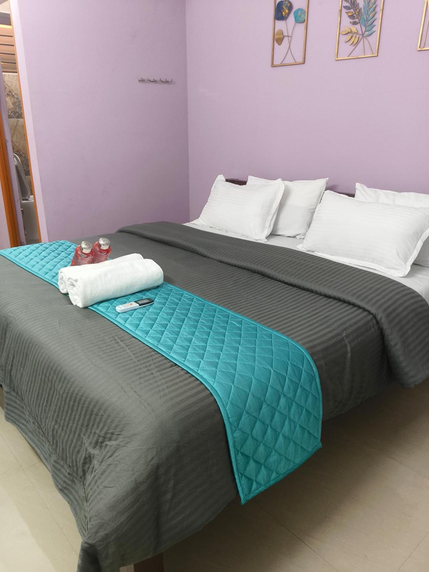 Rudhraksh Comfort Guest house