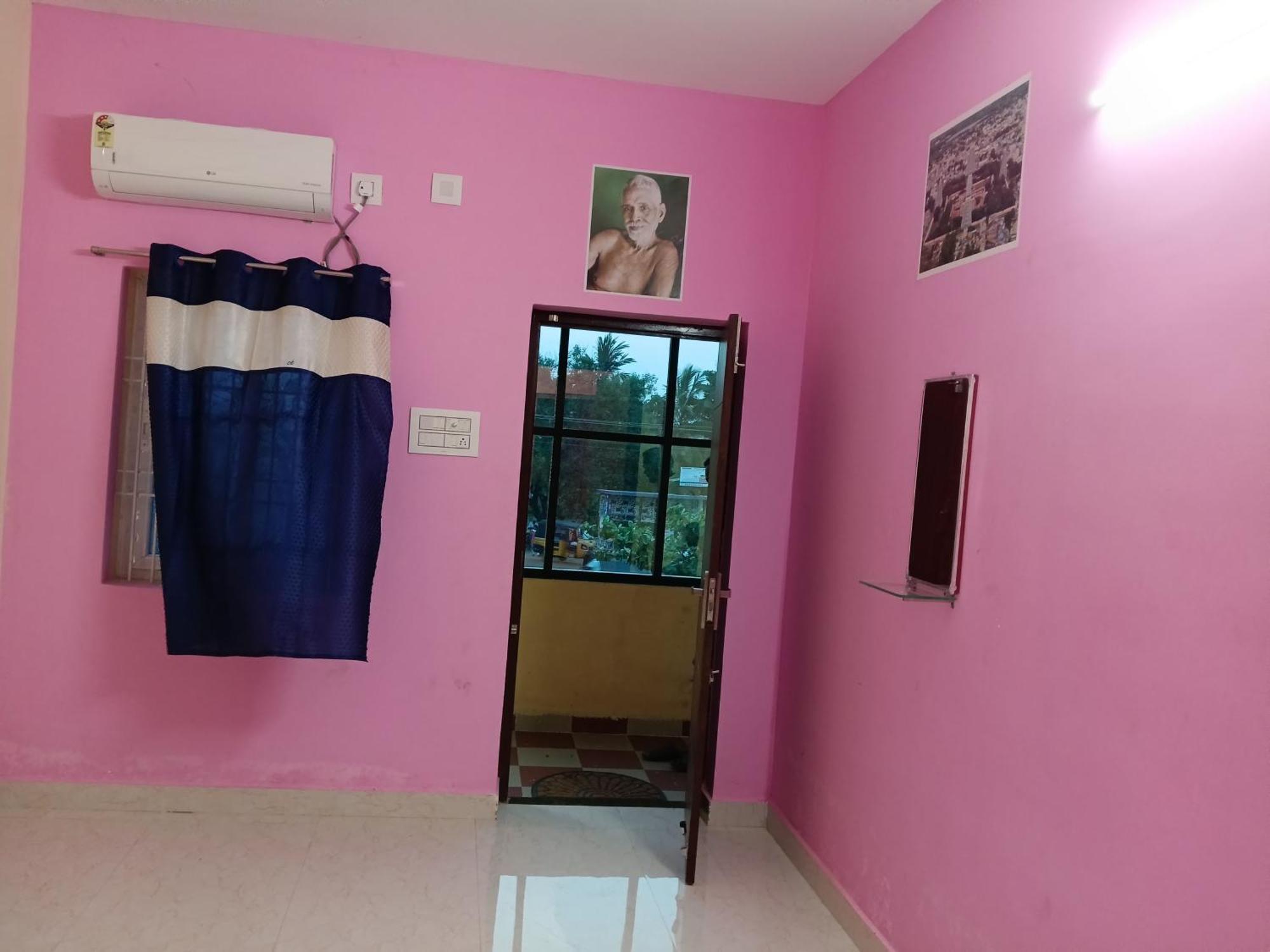 Kavi Residency * Tiruvannamalai