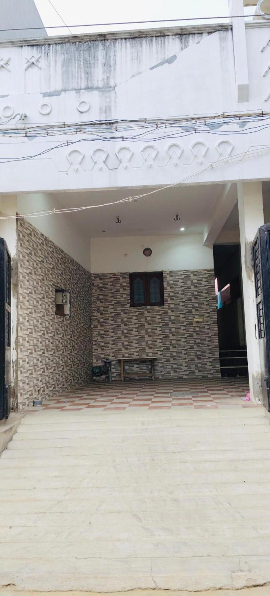 Hillview Apartment