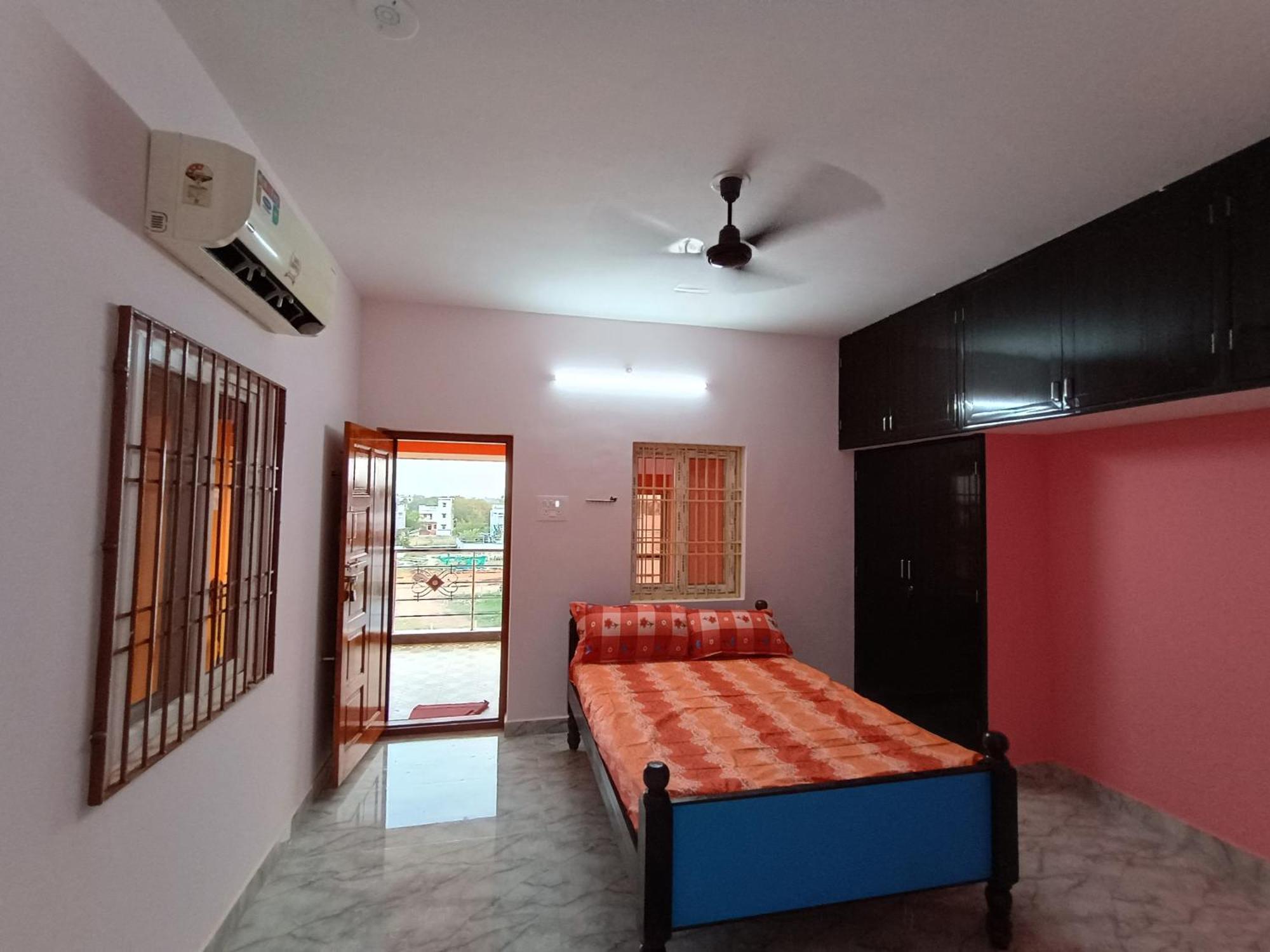 Apartment D Homes