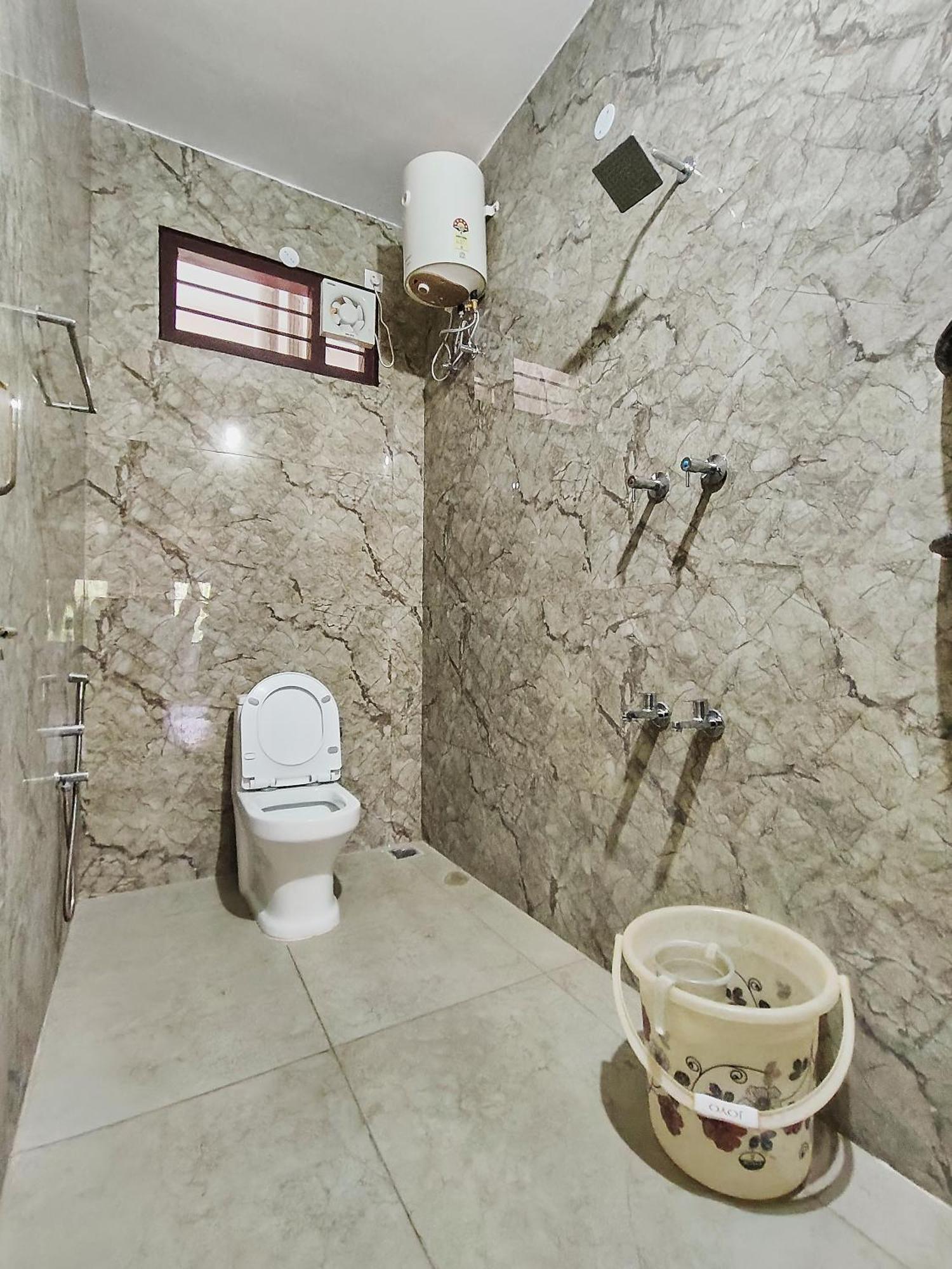 Siva Towers Hotel Tiruvannamalai