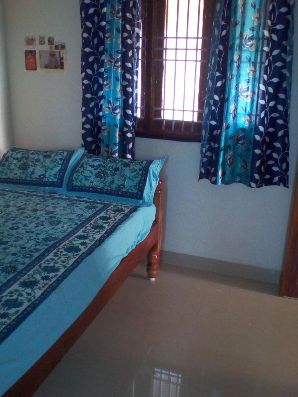 Sai Guest house *