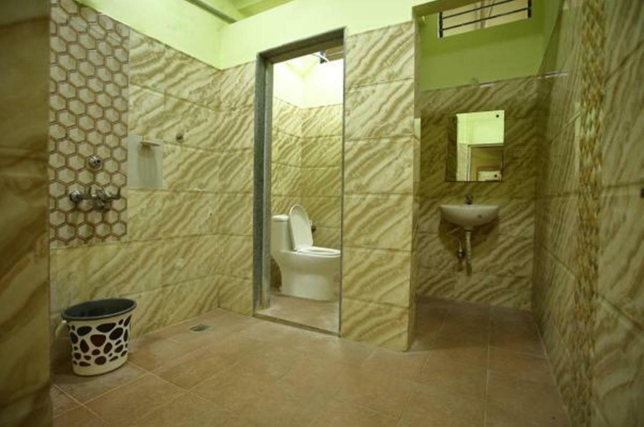 Hotel Shiva Residency Just 500 Meter Girivalam Road 3*