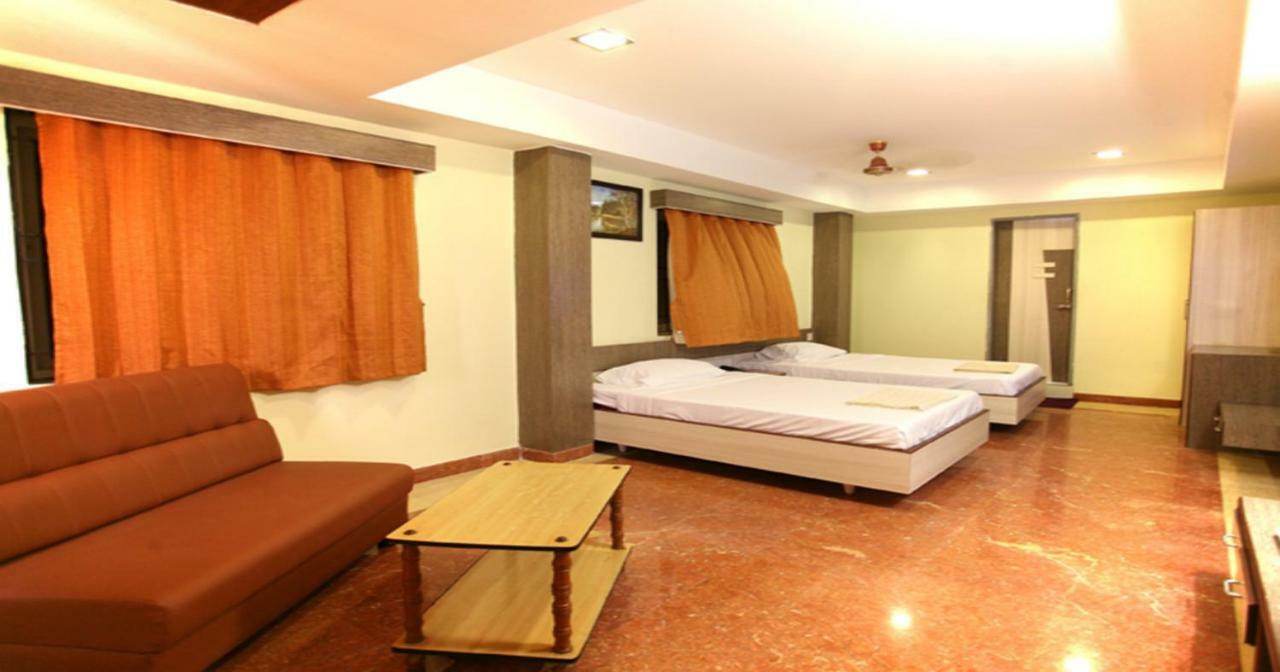 Hotel Shiva Residency Just 500 Meter Girivalam Road 3*