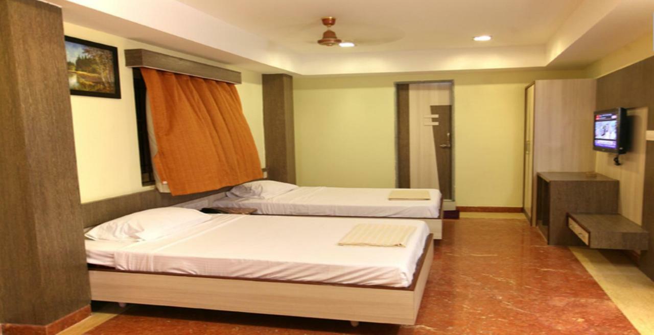 Hotel Shiva Residency Just 500 Meter Girivalam Road 3*