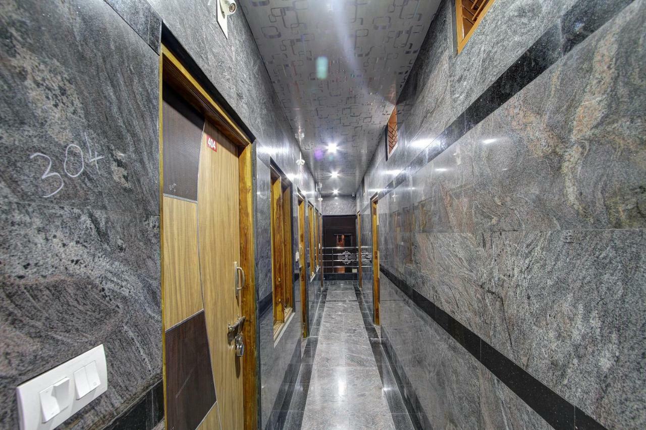 Hotel Oyo Flagship 47125 Kala Ressidency 3*