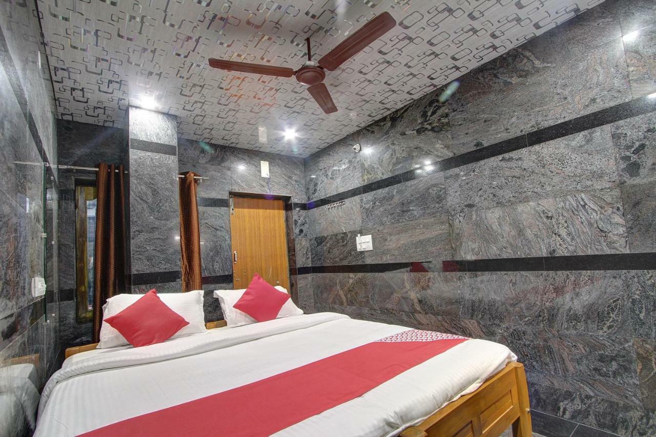 Hotel Oyo Flagship 47125 Kala Ressidency 3*