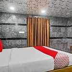 Oyo Kala Ressidency